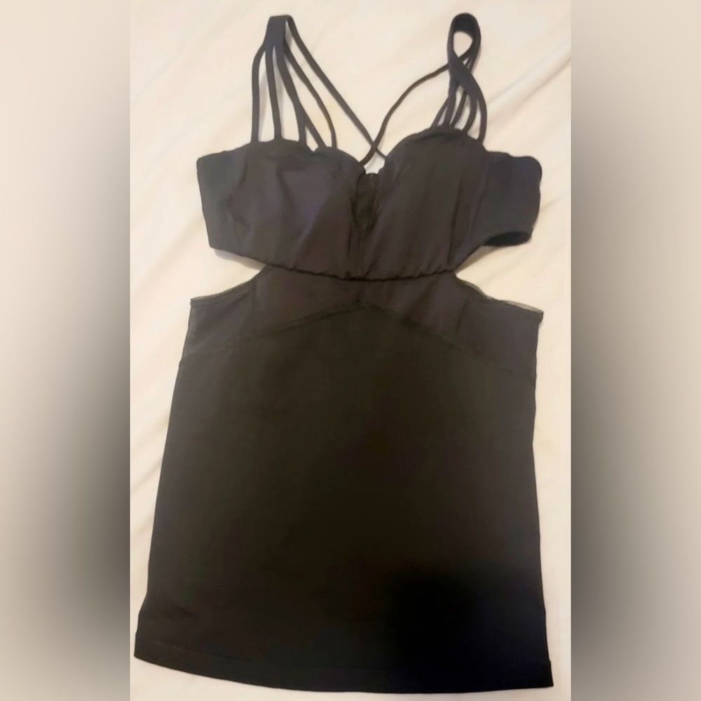 Lululemon top